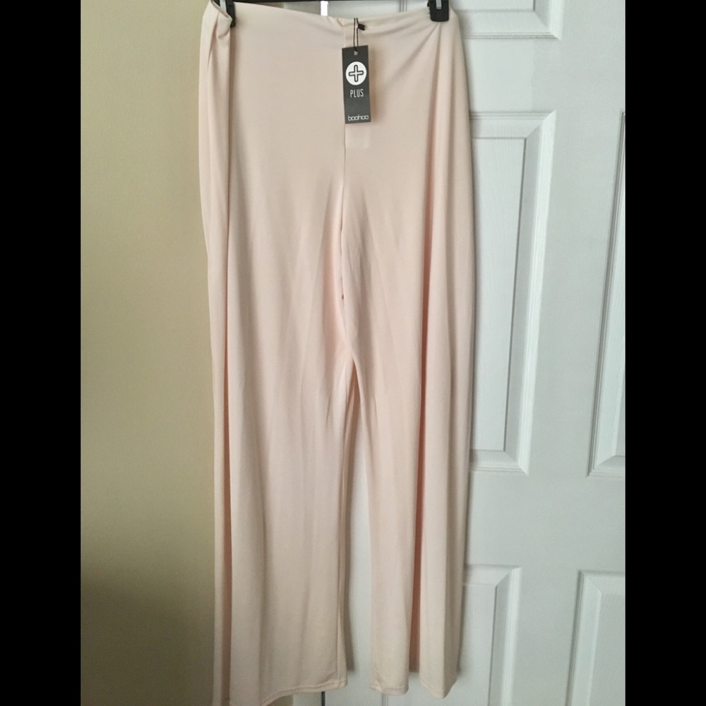 Boohoo Plus Blush Pink Wide leg split trouser